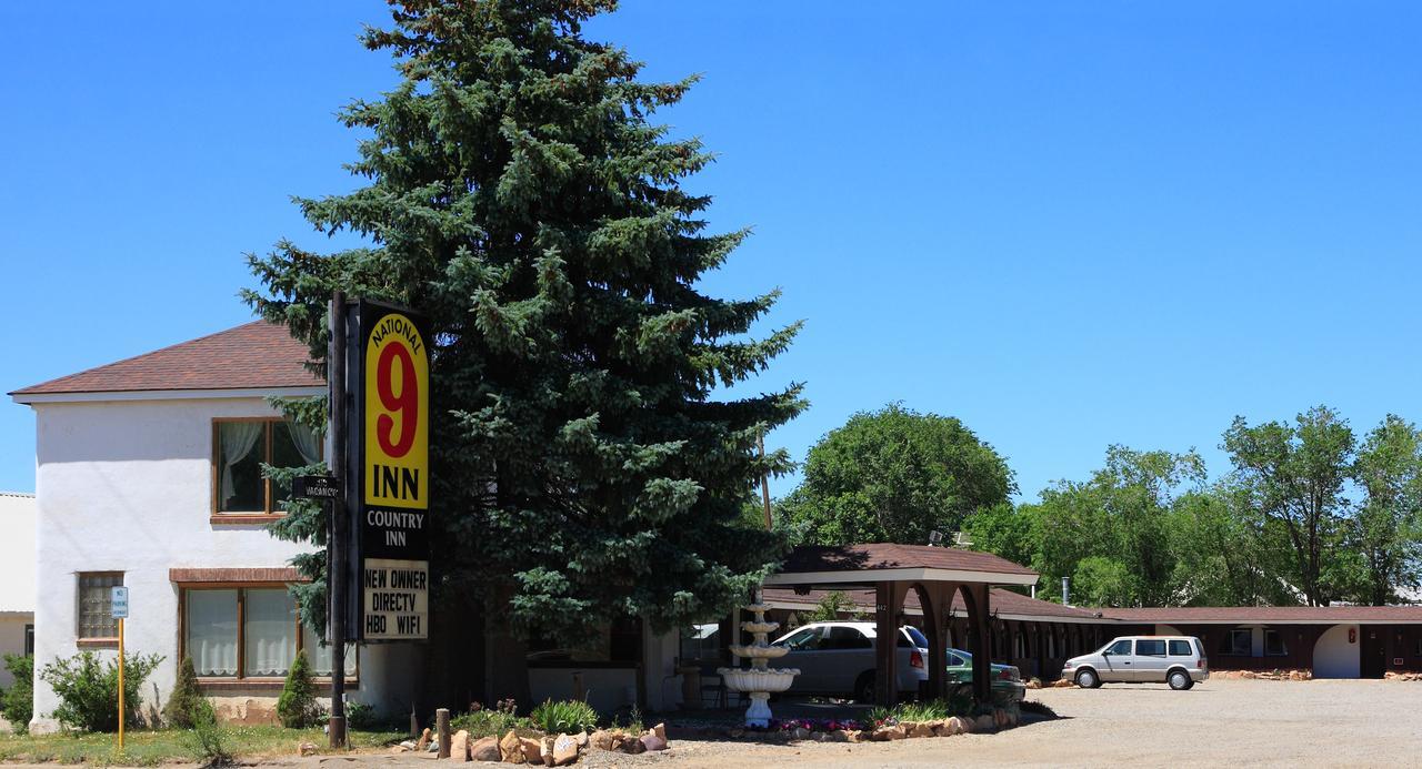 Country Inn Motel Dove Creek Eksteriør billede